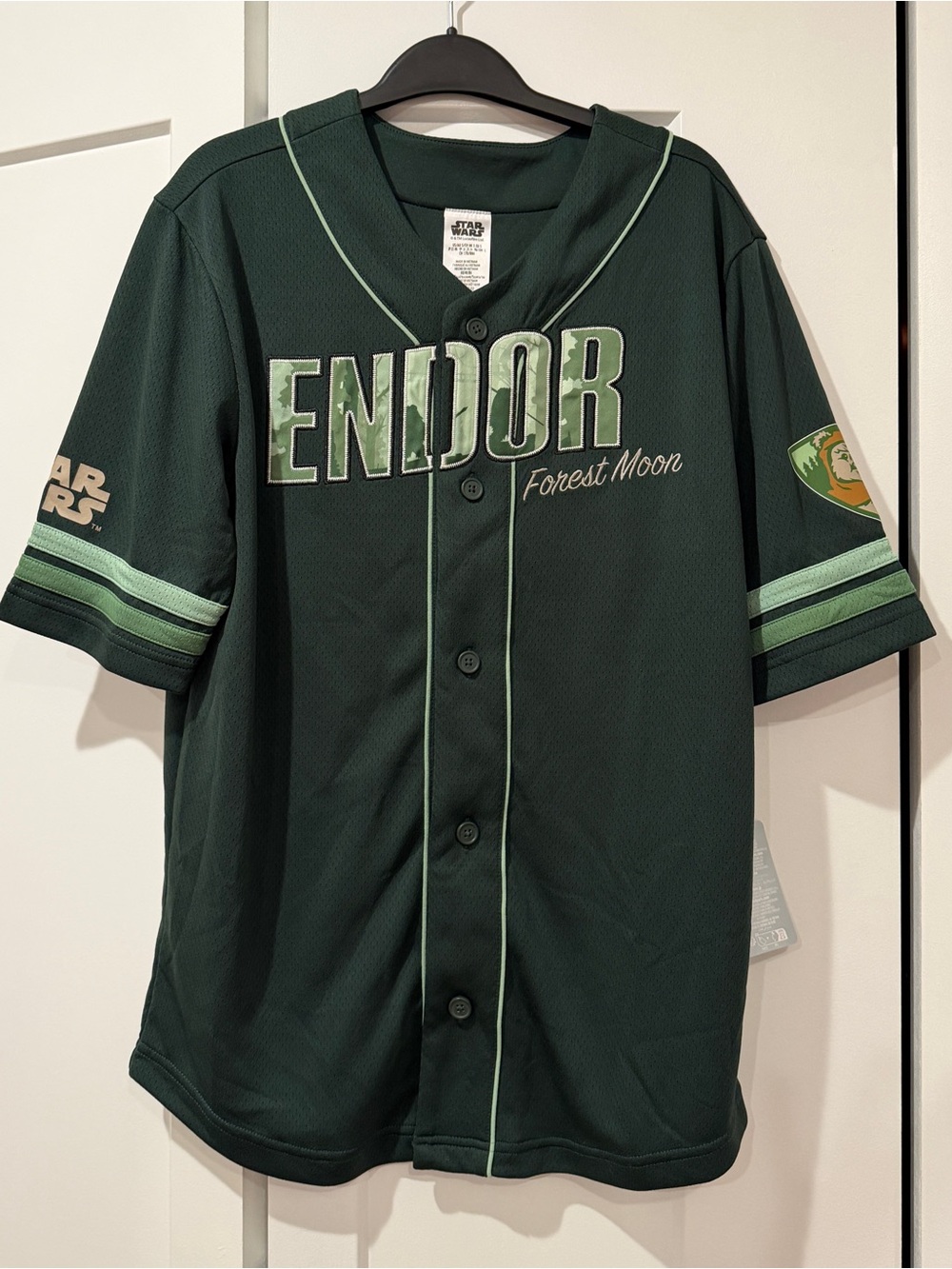 🏷️ New Disney Star Wars Endor baseball jersey shirt size adult small green